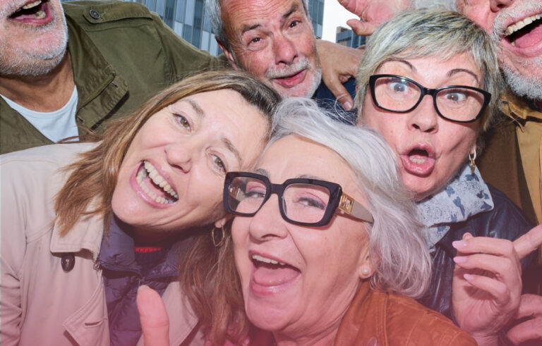 Reescribiendo la historia de la edad: Por qué nace ‘Más de 50, ¿y qué?